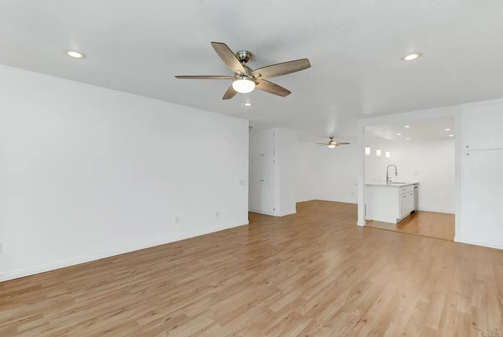 https://cdn.realtyfeed.com/cdn/127/306736160/d121d5e75983181679c2588f3c88c8ff.webp