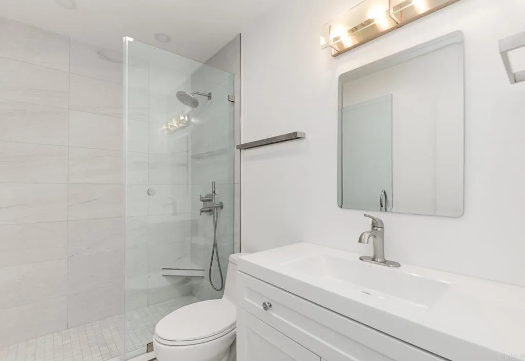 https://cdn.realtyfeed.com/cdn/127/306736160/e8f736ed3049e99fee21f61d59238c7c.webp