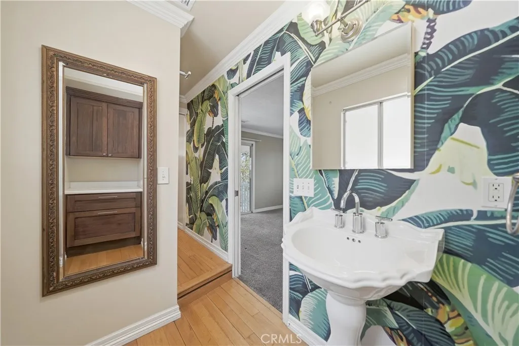 https://cdn.realtyfeed.com/cdn/127/306736178/0fd1fa4d6552e39f5a044d9007251460.webp