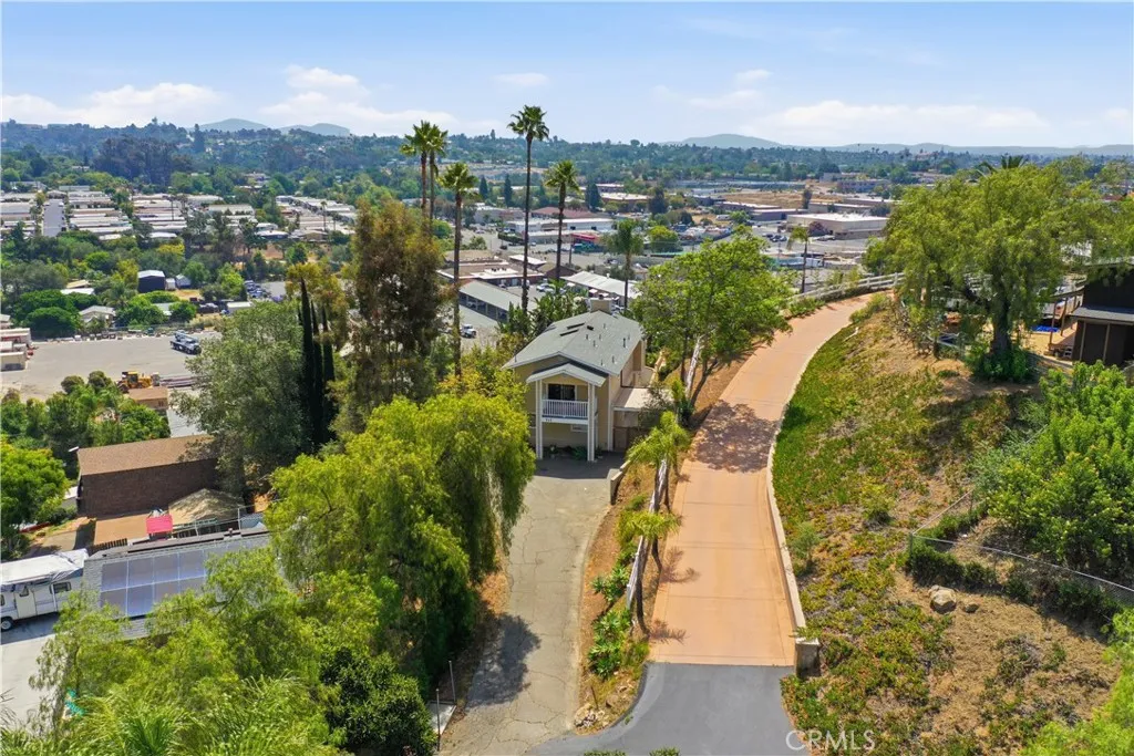 https://cdn.realtyfeed.com/cdn/127/306736178/224fc9999ec9104610fb4f0a6da4486d.webp