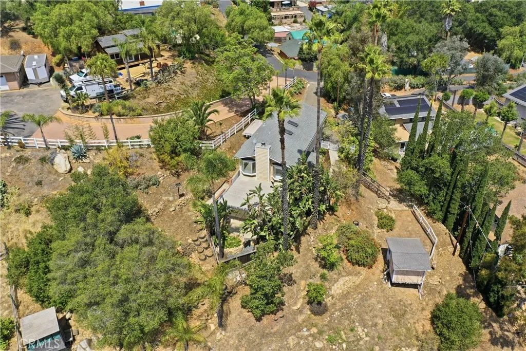 https://cdn.realtyfeed.com/cdn/127/306736178/34230a3876e3d9284f2ee9246bc482b3.webp