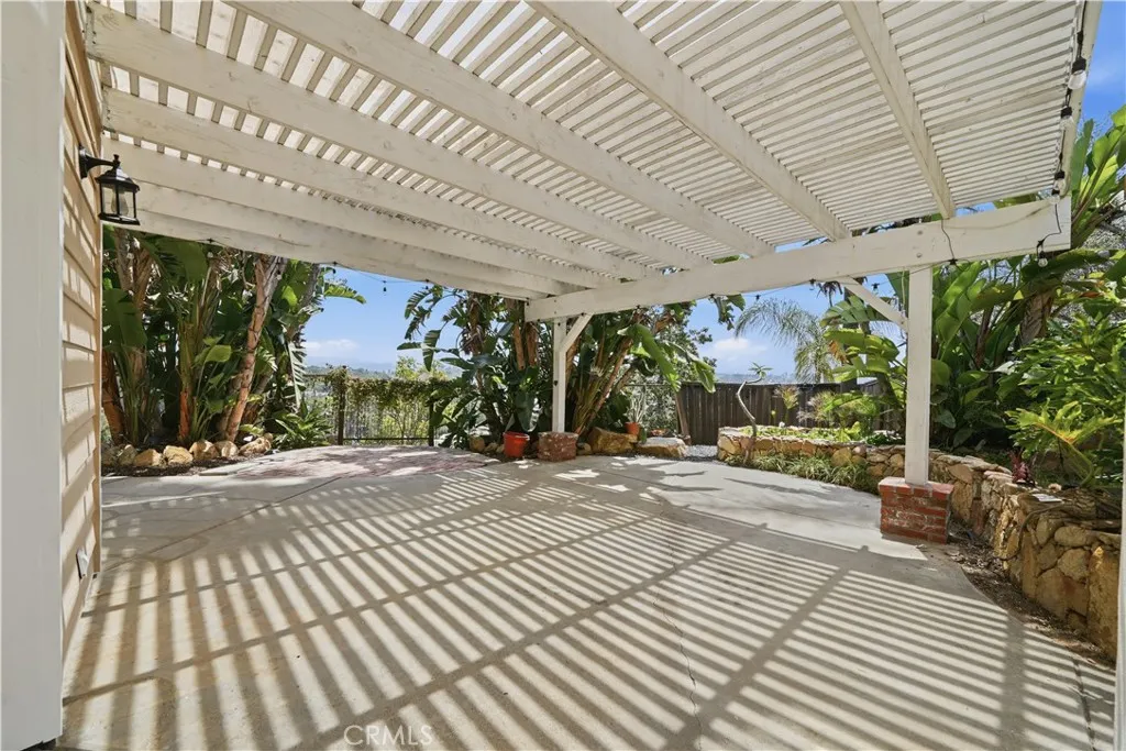 https://cdn.realtyfeed.com/cdn/127/306736178/79108534560fde340f6eec029ae3d96f.webp