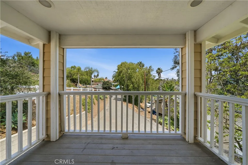 https://cdn.realtyfeed.com/cdn/127/306736178/95bd0a3db8e04374685cf361d5534dae.webp