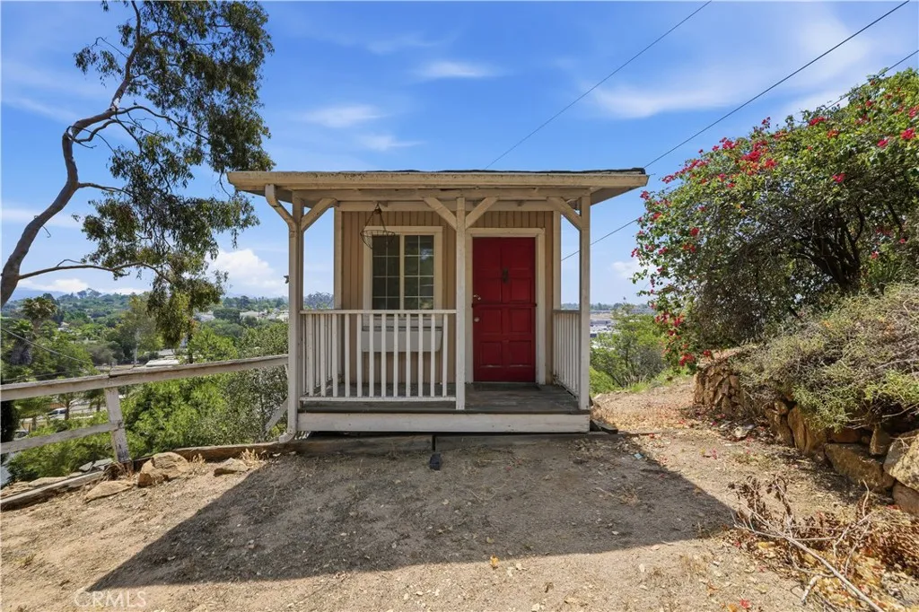 https://cdn.realtyfeed.com/cdn/127/306736178/b0498bf903e102bc5713929758a3698f.webp