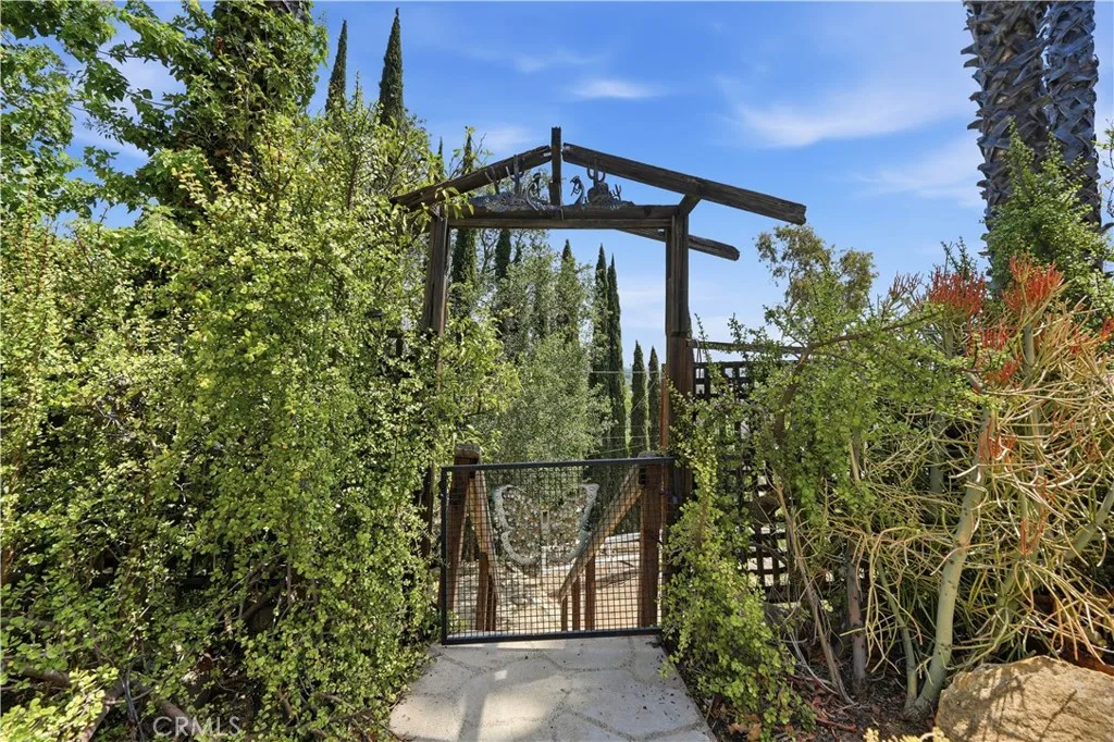 https://cdn.realtyfeed.com/cdn/127/306736178/bd136d278903dbf897ca1171a372c4c1.webp