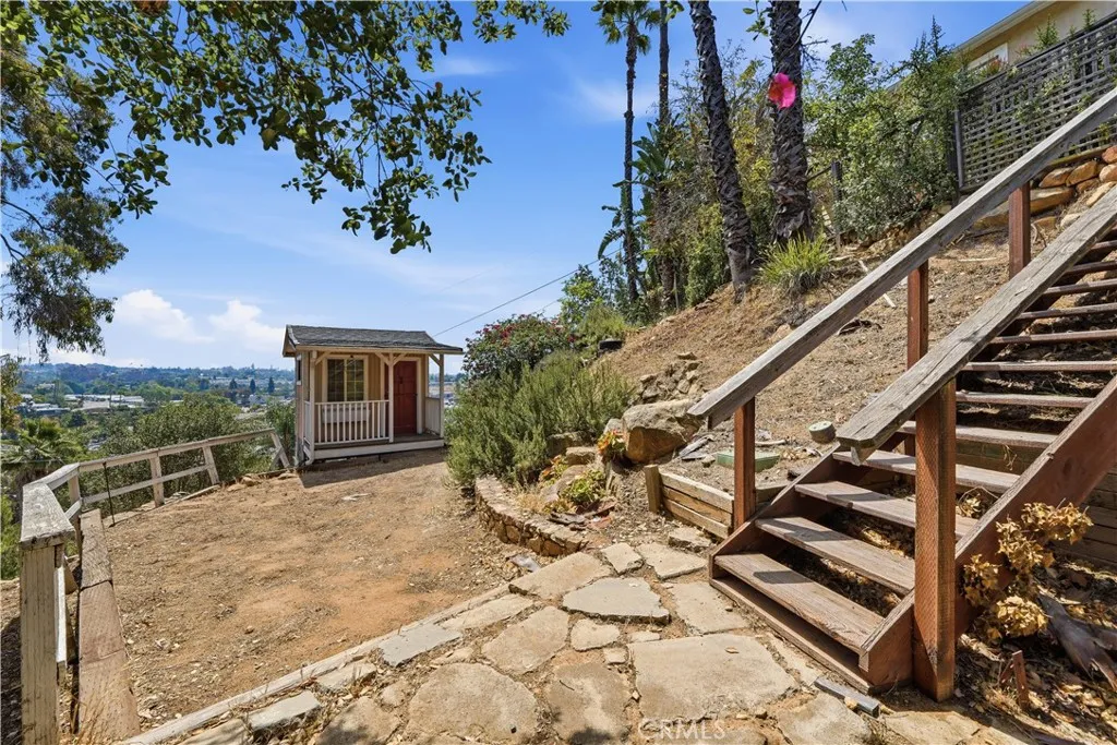 https://cdn.realtyfeed.com/cdn/127/306736178/e6e67bf76da2d9d9d1e2fe2f7b9746fa.webp
