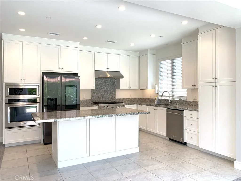 111 Abalone, Irvine, CA 92620 - Photo 3 of 37, Irvine, CA