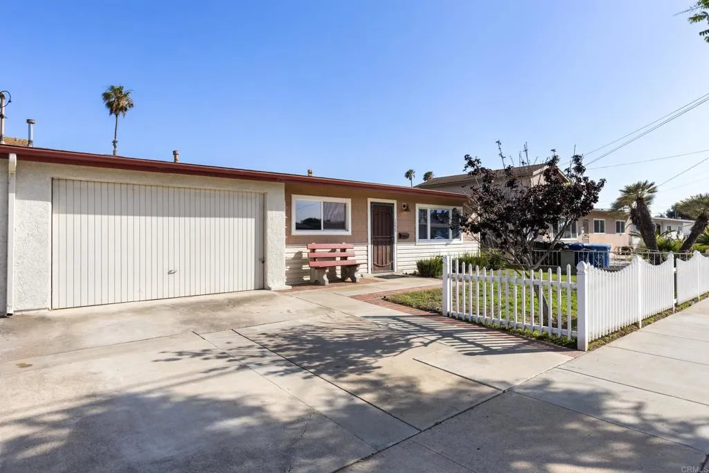 https://cdn.realtyfeed.com/cdn/127/306736214/ed4936fffcbde3be2bb6817e467c97f0.webp