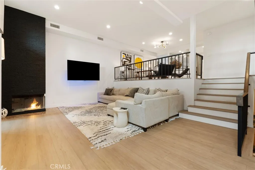 Encino, CA 91316