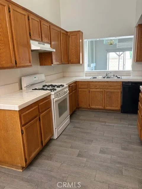 14861 Ann Drive, Victorville, CA 92394 - Photo 4 of 28, Victorville, CA