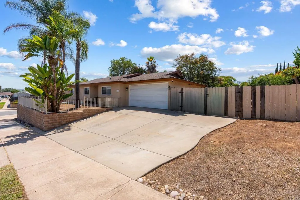 https://cdn.realtyfeed.com/cdn/127/306736246/f9e3471c40d3450710e8a57fa1f6e256.webp