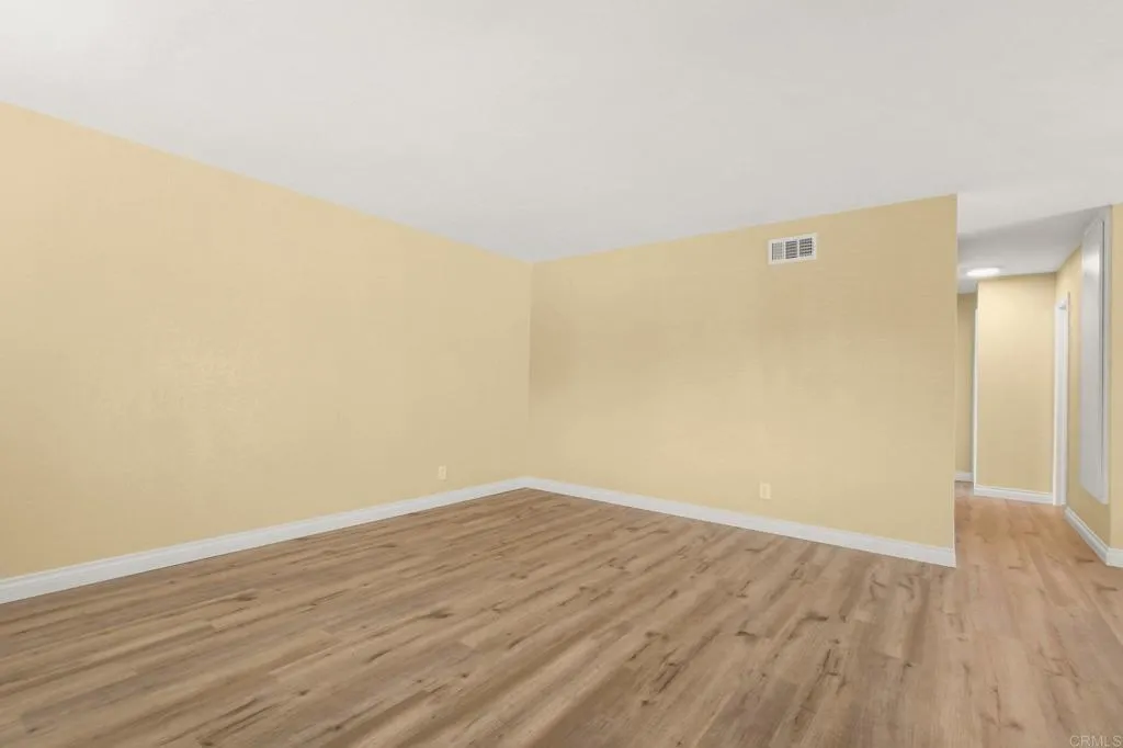 https://cdn.realtyfeed.com/cdn/127/306736248/e01ba0ca4a01c19ed1ae792d0d5de895.webp