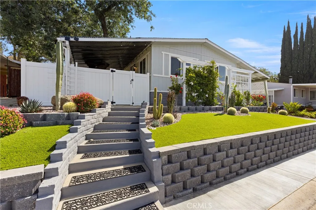 https://cdn.realtyfeed.com/cdn/127/306736253/0d86b6087b753b4d1c23a68ac1aa85eb.webp