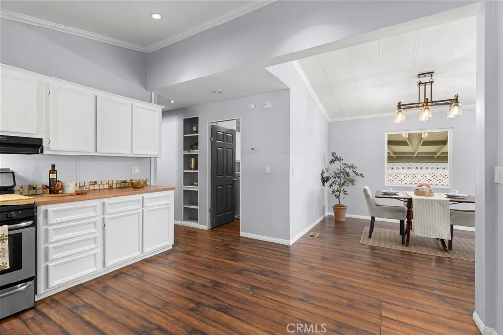 https://cdn.realtyfeed.com/cdn/127/306736253/4436296d08f4e0756ff0b2dfee9bbb79.webp