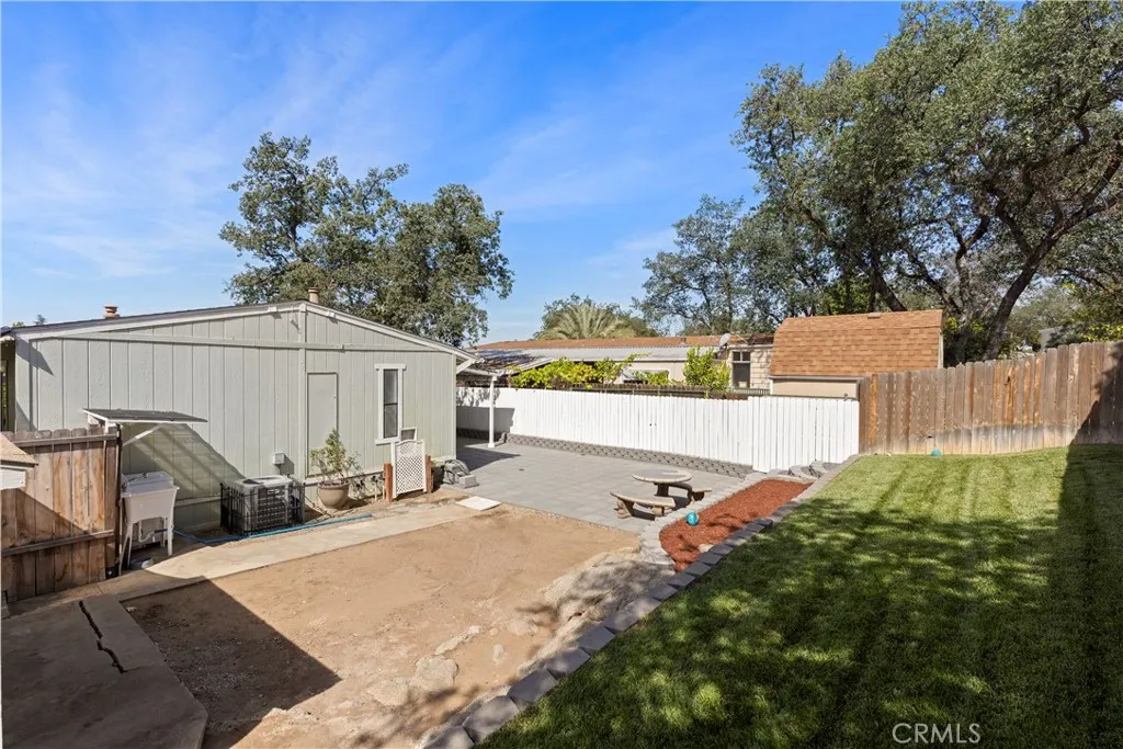 https://cdn.realtyfeed.com/cdn/127/306736253/8423eae84825005f890f854f4ff3f107.webp