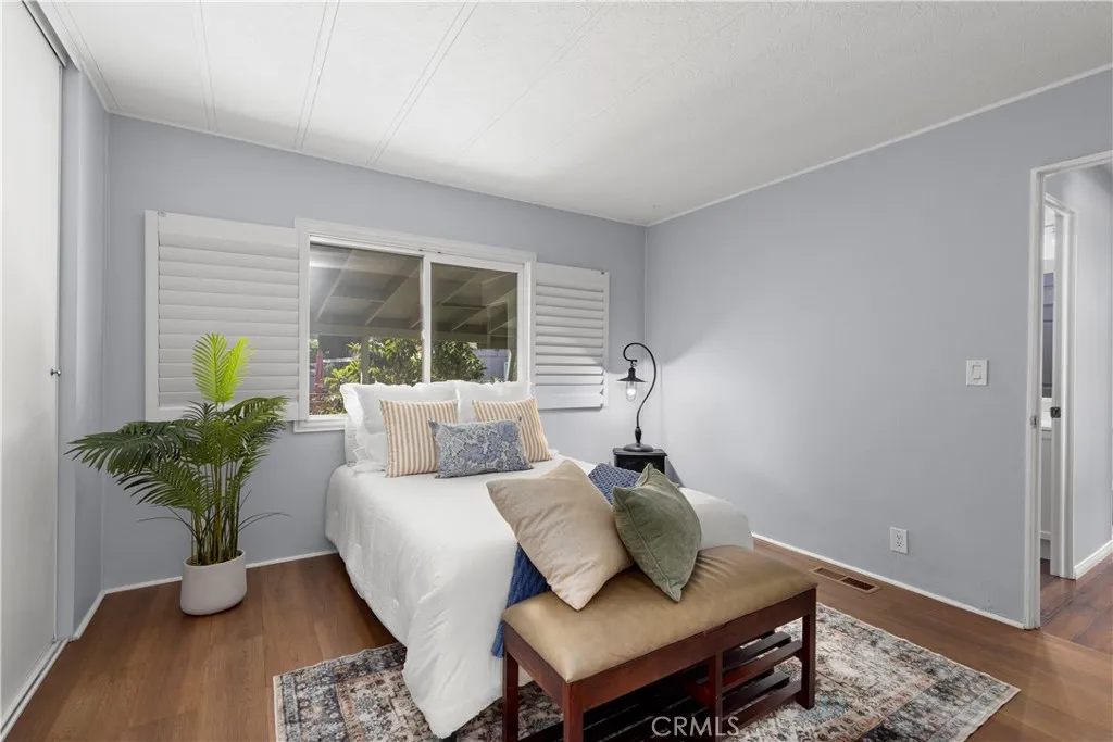 https://cdn.realtyfeed.com/cdn/127/306736253/b747cc80404d49e2ab751f61acf1ec31.webp