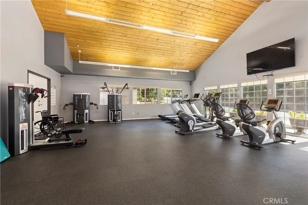 https://cdn.realtyfeed.com/cdn/127/306736253/dba7f37e2e97a594b477bf52d0c2c8e7.webp