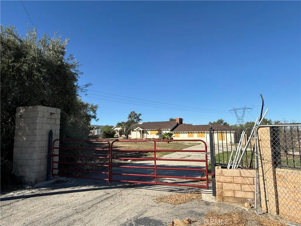 Lancaster, CA 93536