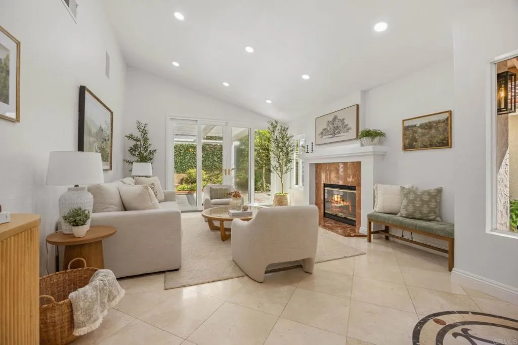 https://cdn.realtyfeed.com/cdn/127/306736269/0f67f6ca326f43aa2339b7b80e4bd226.webp
