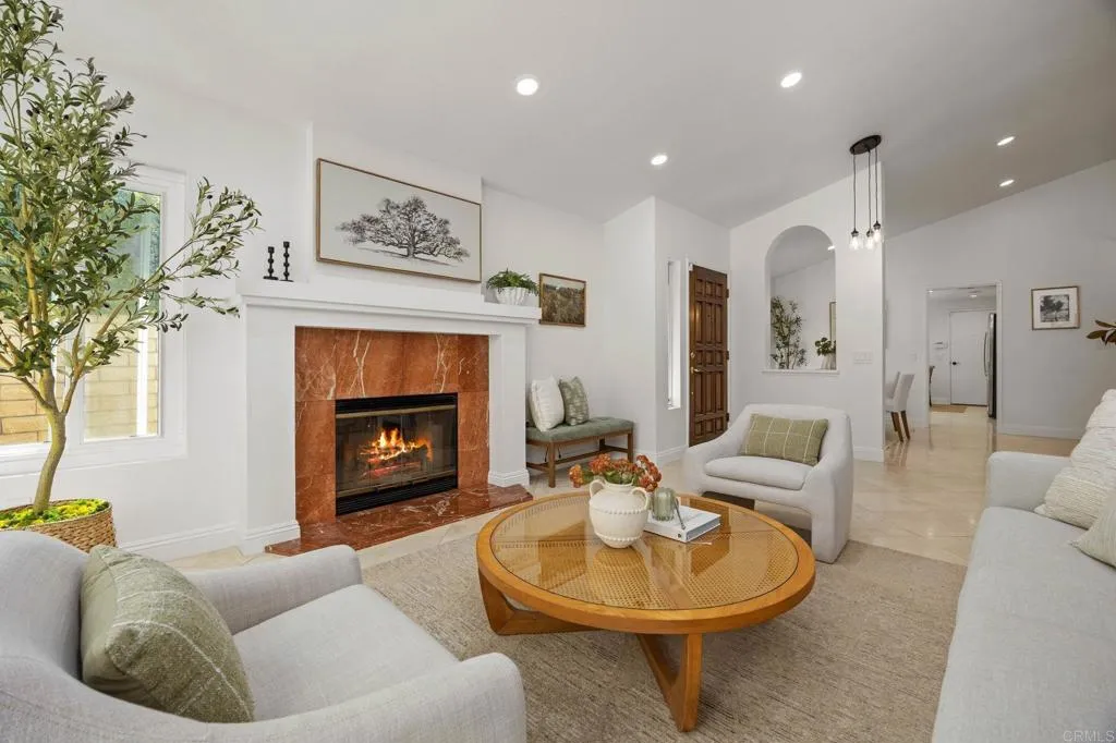 https://cdn.realtyfeed.com/cdn/127/306736269/32fa36bd85908d361dd89ae7722bf448.webp