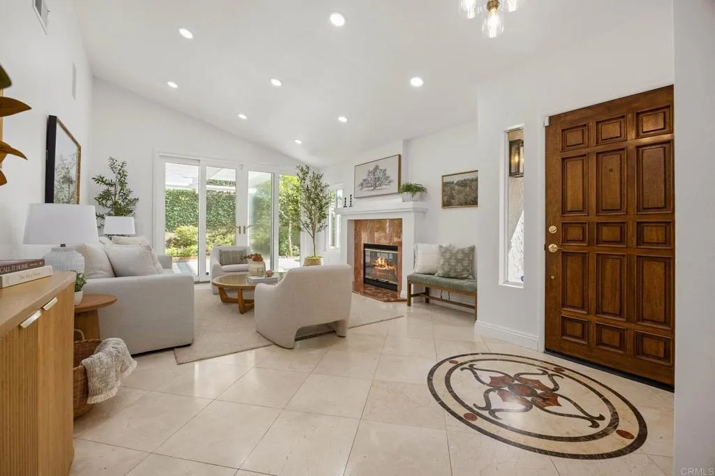 https://cdn.realtyfeed.com/cdn/127/306736269/359bedbe314d9276969a369323aac5d1.webp