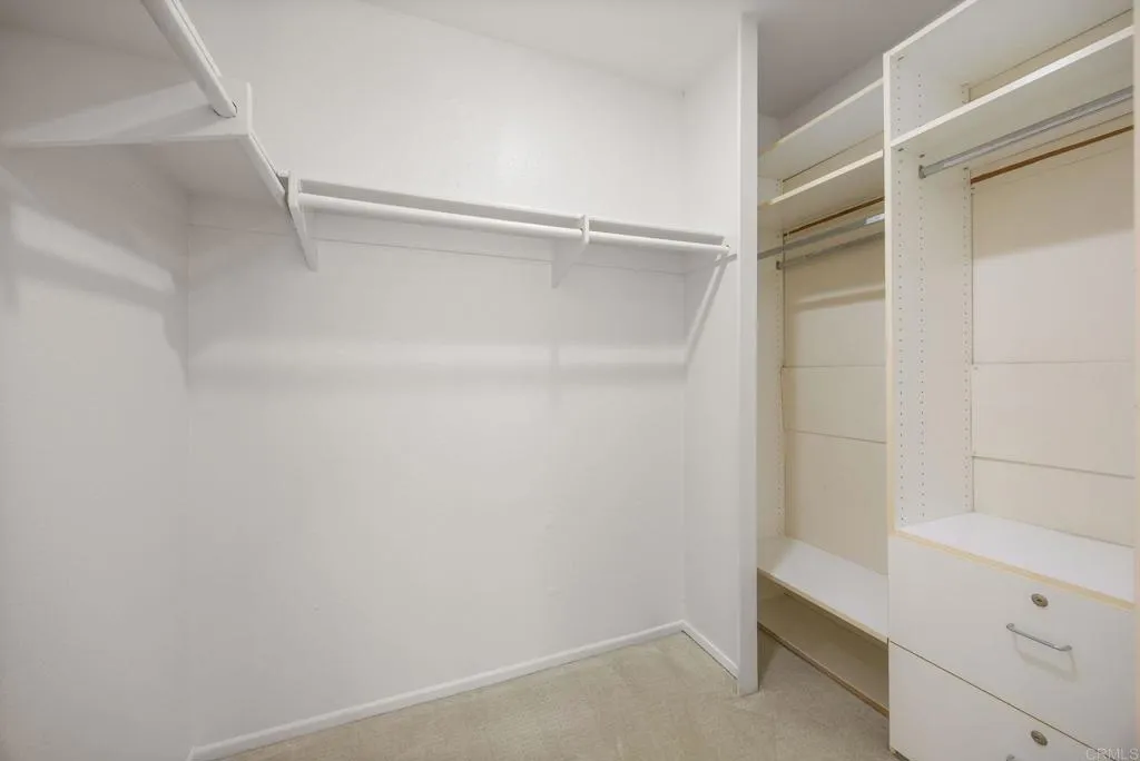 https://cdn.realtyfeed.com/cdn/127/306736269/6e8a698a695e0835b07628fe22137b39.webp