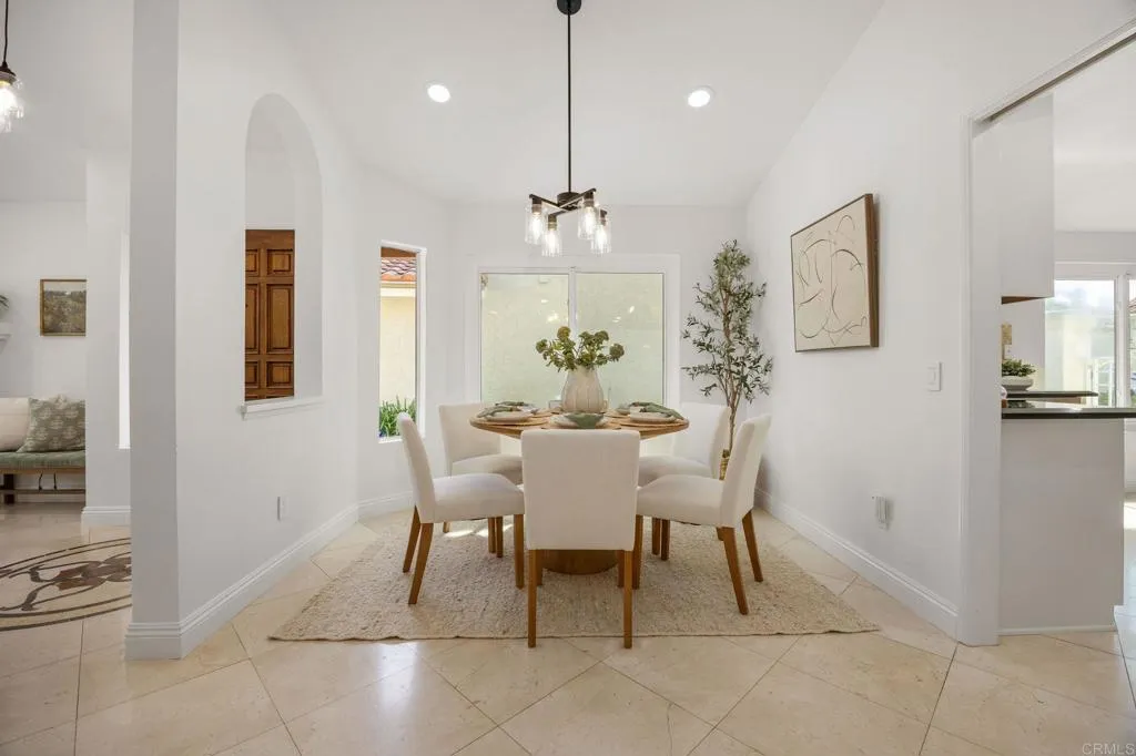 https://cdn.realtyfeed.com/cdn/127/306736269/cf8d1e46d9c846a599819b00e0343b1e.webp