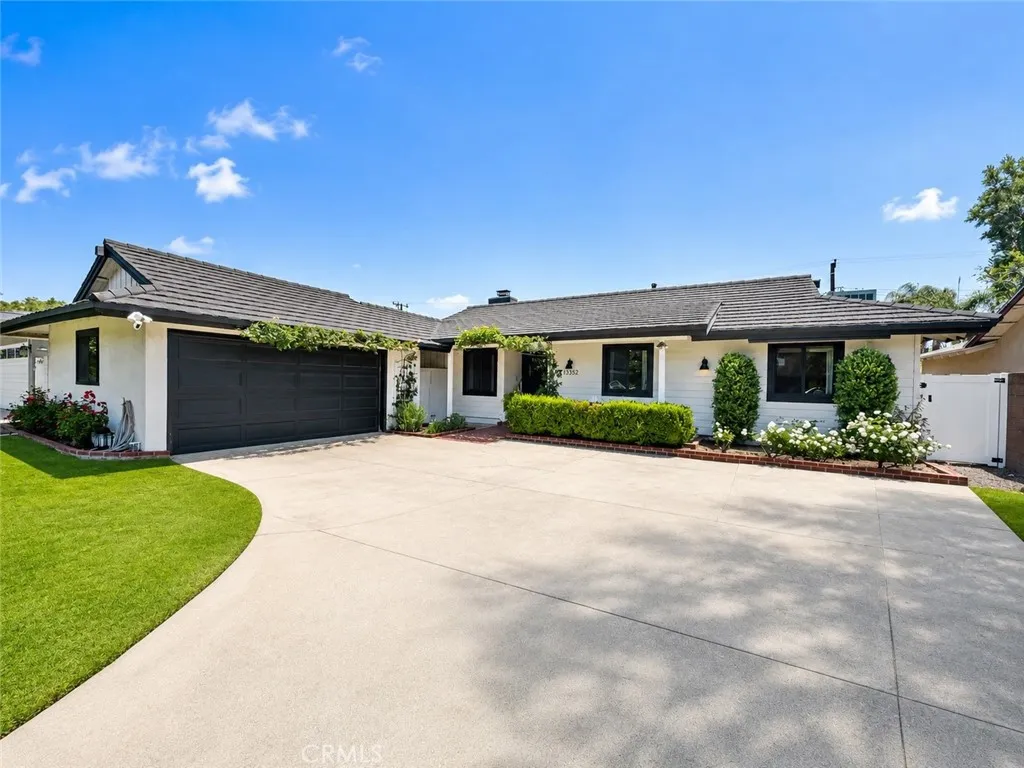 North Tustin, CA 92705