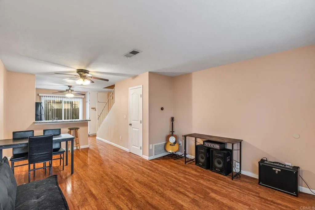 https://cdn.realtyfeed.com/cdn/127/306736315/9a80089555e3fcf96330bc960a051d14.webp