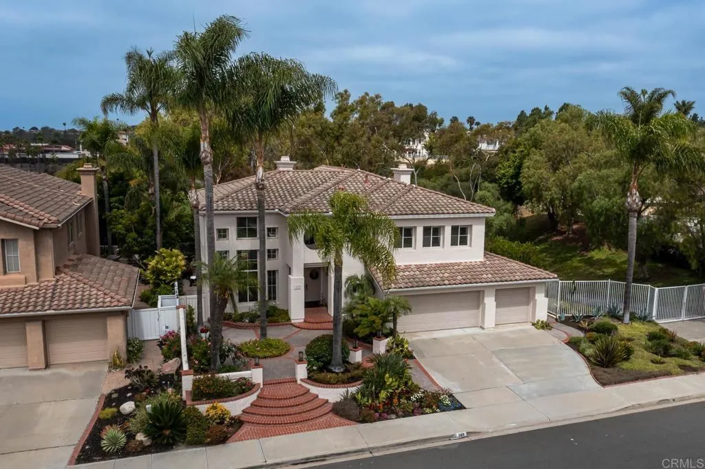 https://cdn.realtyfeed.com/cdn/127/306736334/39f48b624dcfa239bb6ea235d86dcc47.webp