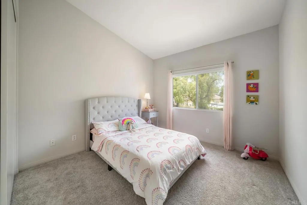 https://cdn.realtyfeed.com/cdn/127/306736334/738fb22e0f13287f2ff44071494094bb.webp