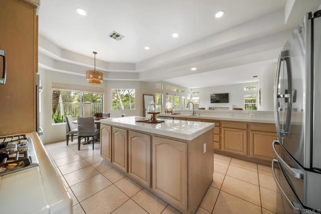https://cdn.realtyfeed.com/cdn/127/306736334/769ced8748c08c5e50d24831c0a76e67.webp
