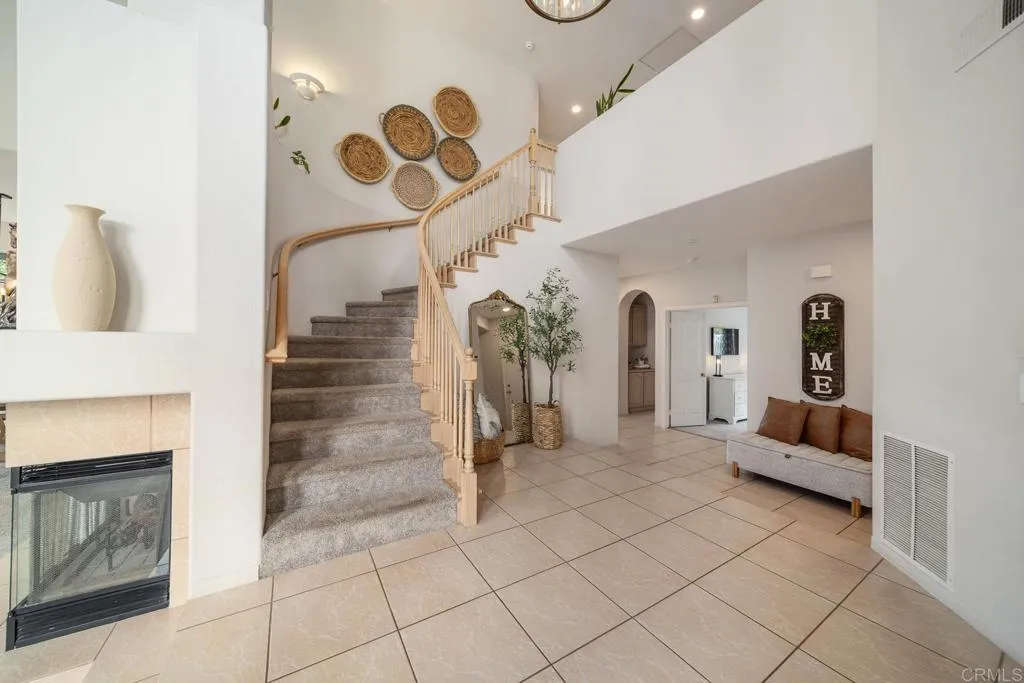 https://cdn.realtyfeed.com/cdn/127/306736334/7ee6897d6452439725139afd3c7a7e62.webp