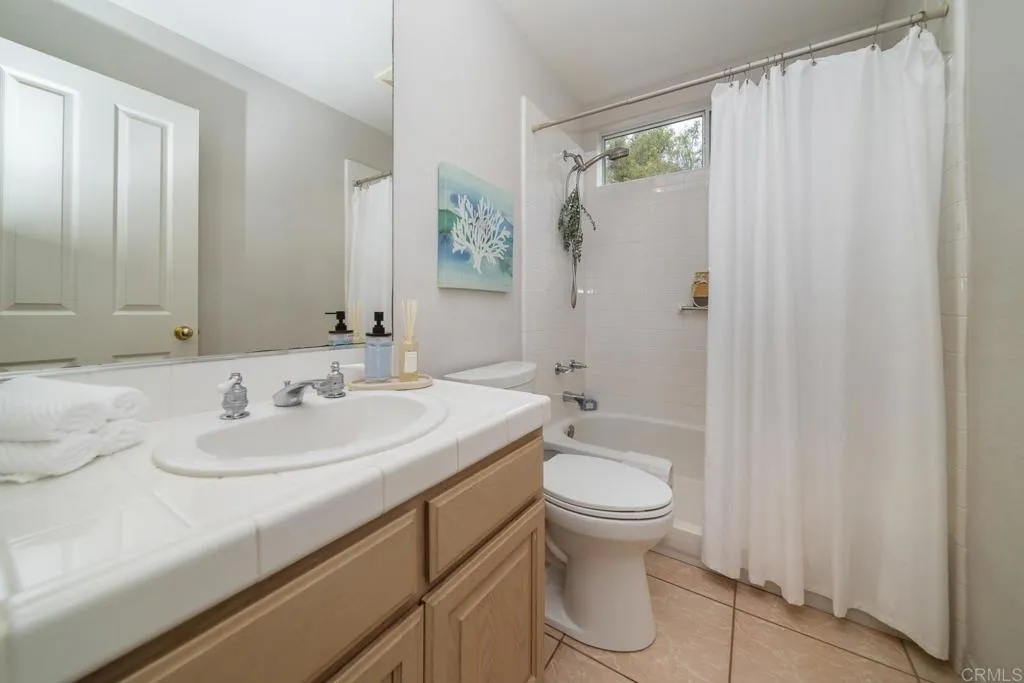 https://cdn.realtyfeed.com/cdn/127/306736334/fe93b34e57adc23092ba9778584c7b16.webp