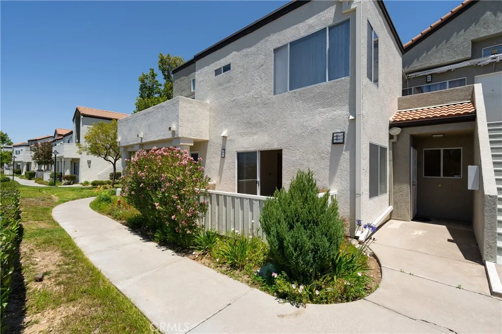Newhall, CA 91321