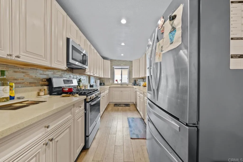 https://cdn.realtyfeed.com/cdn/127/306736473/575044c8853f8aa1b19351439ba0d5f2.webp