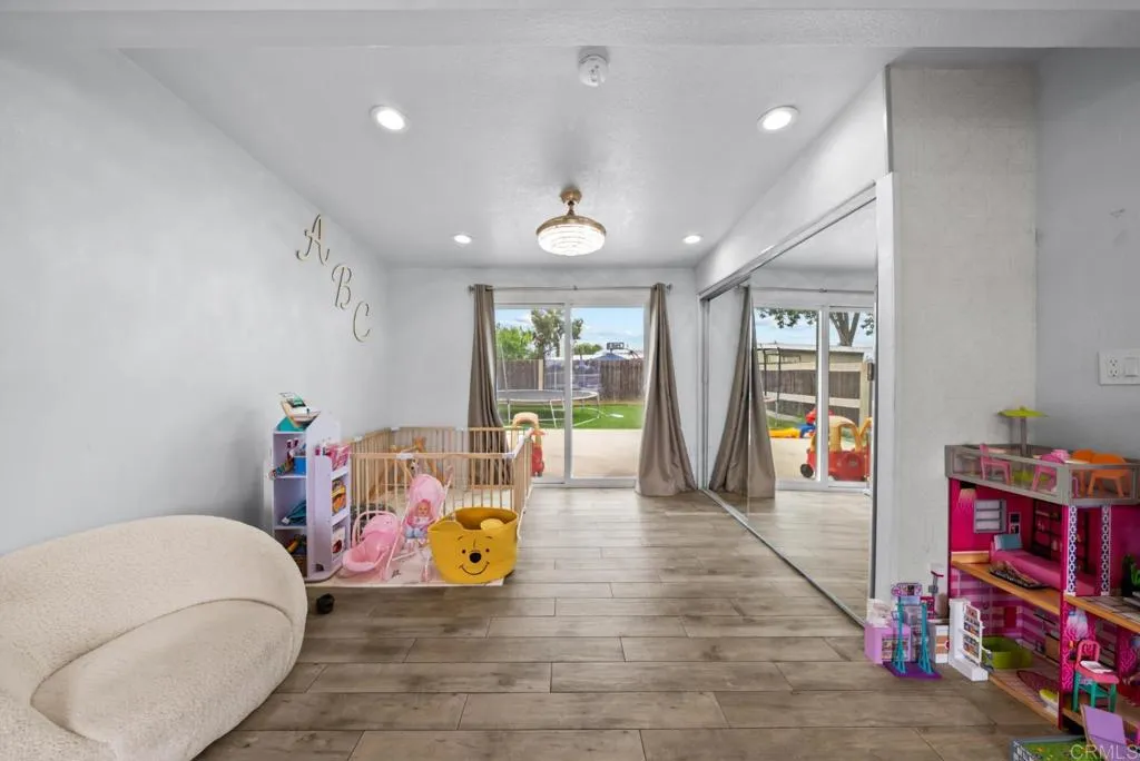 https://cdn.realtyfeed.com/cdn/127/306736473/5a983339502e7aefe7634e179b8c27e7.webp