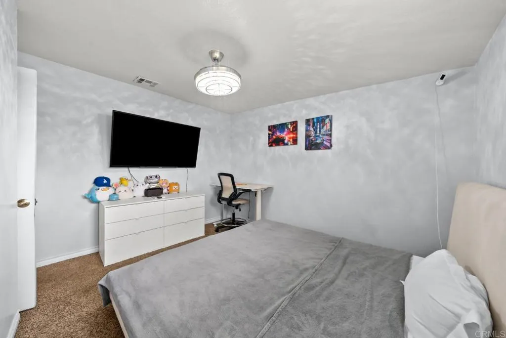 https://cdn.realtyfeed.com/cdn/127/306736473/81f0fdf2d9550ad8648f7ab701146fb9.webp