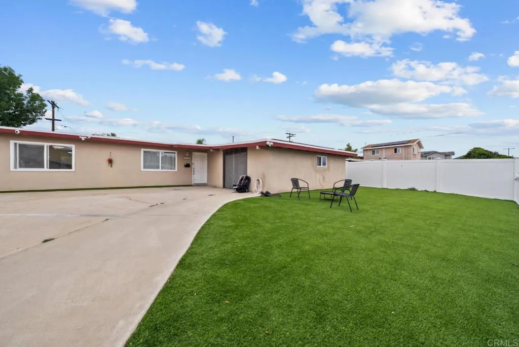 https://cdn.realtyfeed.com/cdn/127/306736473/f64bc1de975ab20d178b25b5a948a5fc.webp