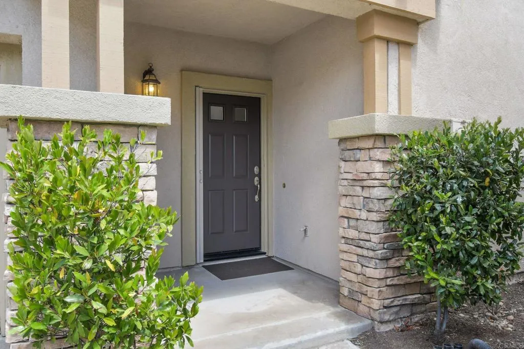 https://cdn.realtyfeed.com/cdn/127/306736484/5d550adefd380beab59284667480dbef.webp