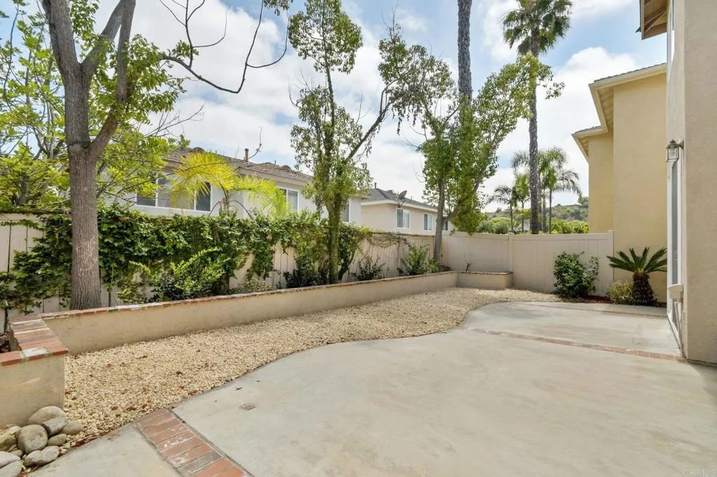 https://cdn.realtyfeed.com/cdn/127/306736484/f79ed3d383da02f61312b4106923686d.webp