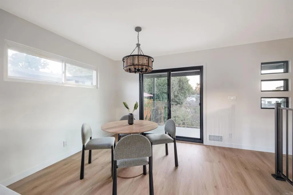 https://cdn.realtyfeed.com/cdn/127/306736498/2c092484f667adff5628a256f8f0c853.webp