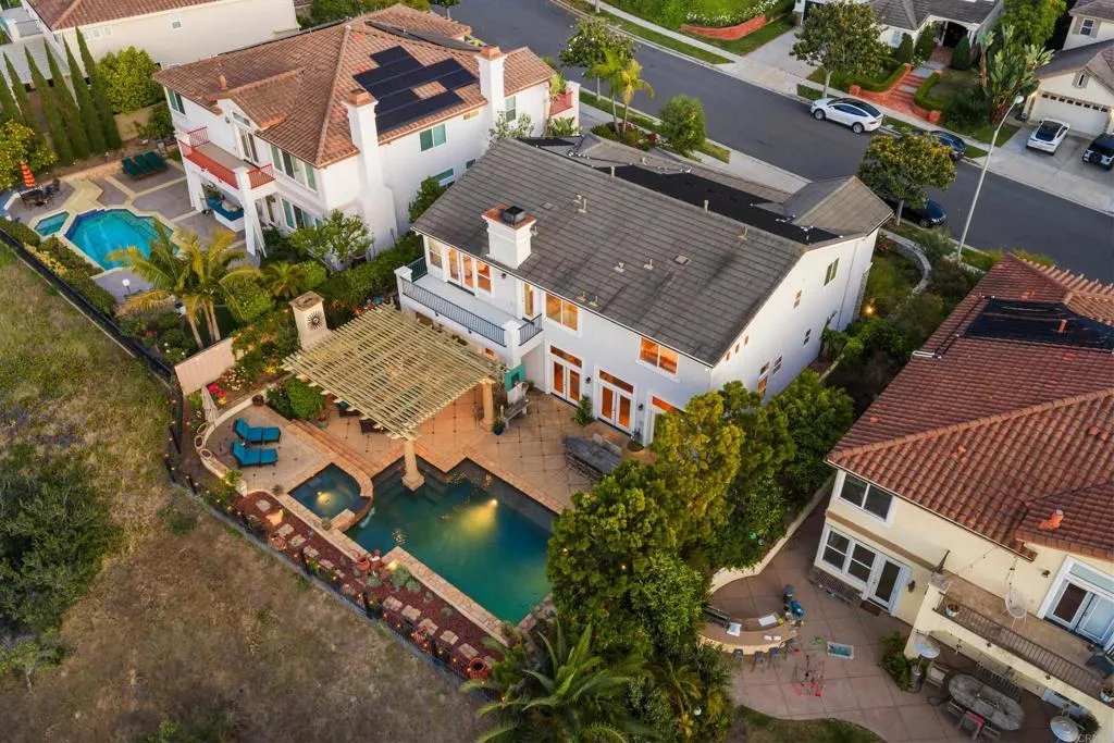 https://cdn.realtyfeed.com/cdn/127/306736530/8a20bfb84636007bda4ff054fbd83fc6.webp