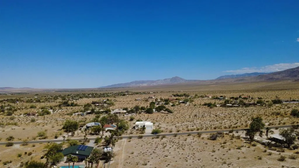 https://cdn.realtyfeed.com/cdn/127/306736546/568105a551e0a3a566edb17caeebda9e.webp