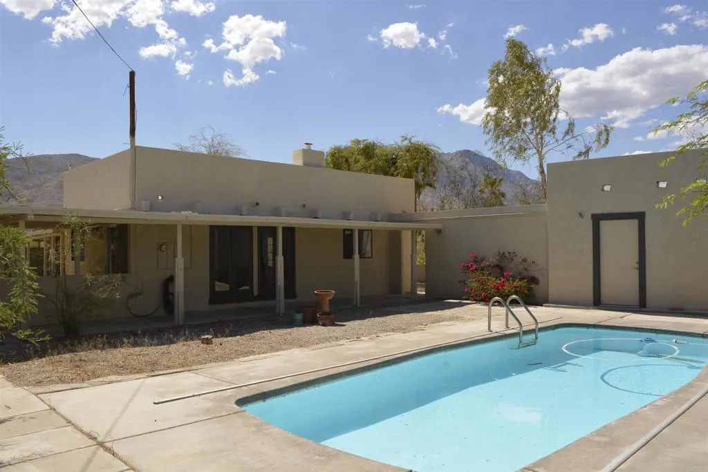 https://cdn.realtyfeed.com/cdn/127/306736546/7538261b6a93b9791657daf99f21e5c1.webp