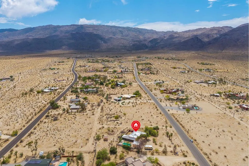 https://cdn.realtyfeed.com/cdn/127/306736546/982d53cba9cd7cf7a73d25f0fafd976e.webp