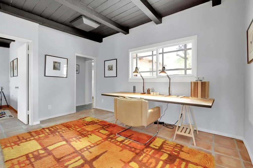 https://cdn.realtyfeed.com/cdn/127/306736546/ee573a64cfbdd4b63ae8d636f436a7d9.webp