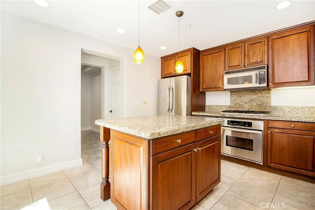 Ladera Ranch, CA 92694