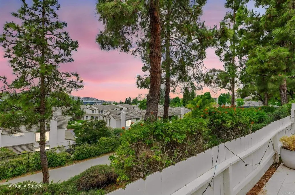 https://cdn.realtyfeed.com/cdn/127/306736563/ca4a14671650d0d00b0f0ef0f7693838.webp