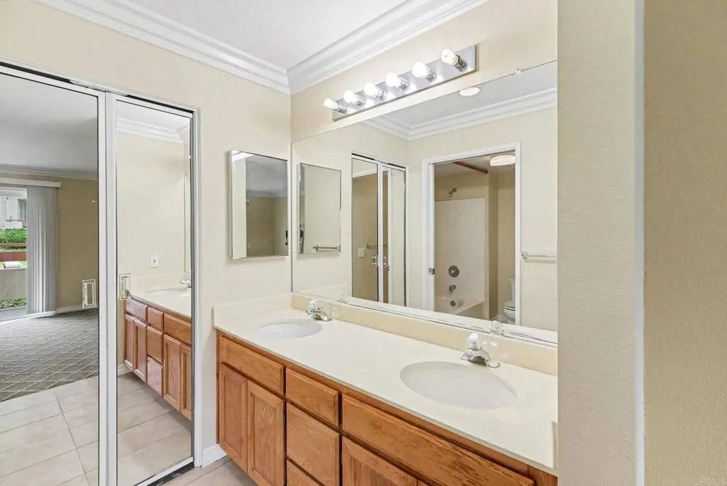 https://cdn.realtyfeed.com/cdn/127/306736572/51ff50af339400d31ed808f7396efdaf.webp